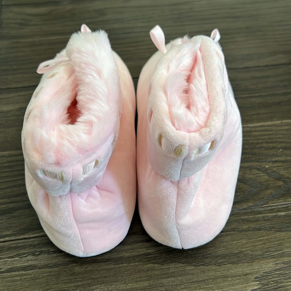 Dearfoams Pink Women's Slippers - Picture 5 of 6
